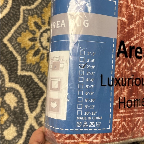 Luxurious Comfort Area Rug - Red - Picture 3 of 5